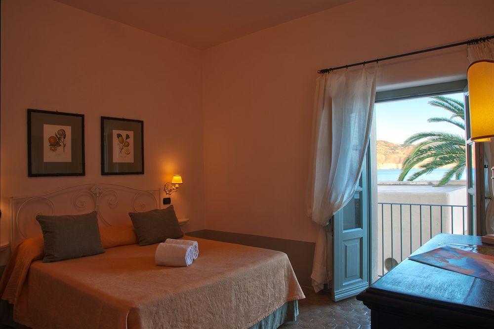 La Salina Borgo Di Mare 4*