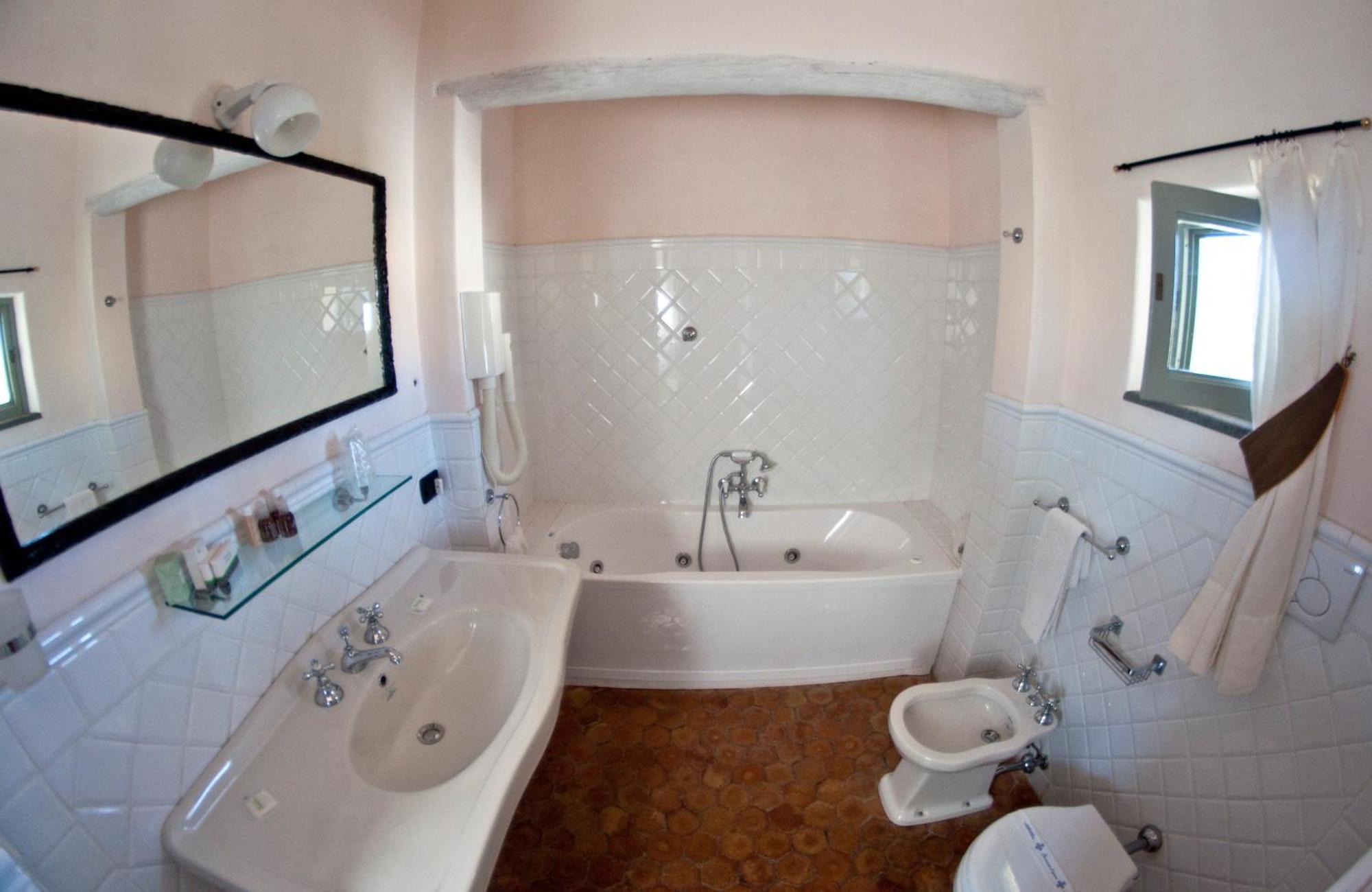 La Salina Borgo Di Mare Hotel 4*