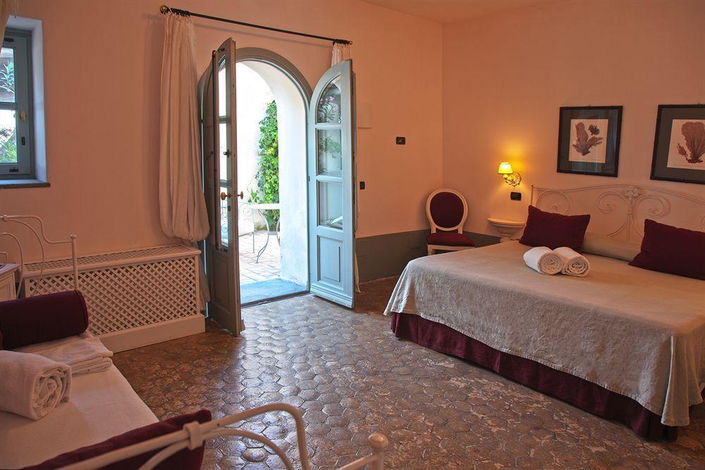 Hotel La Salina Borgo Di Mare 4*